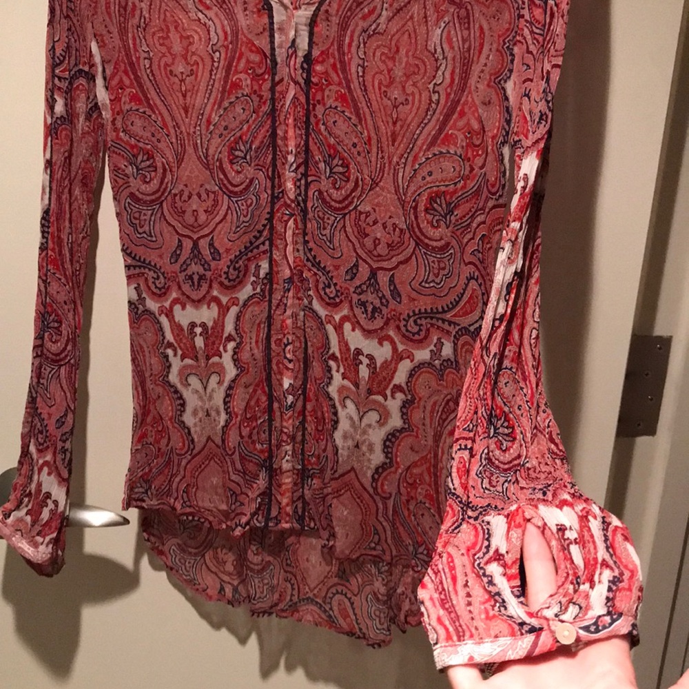 Patterned top - Picture 2 of 3